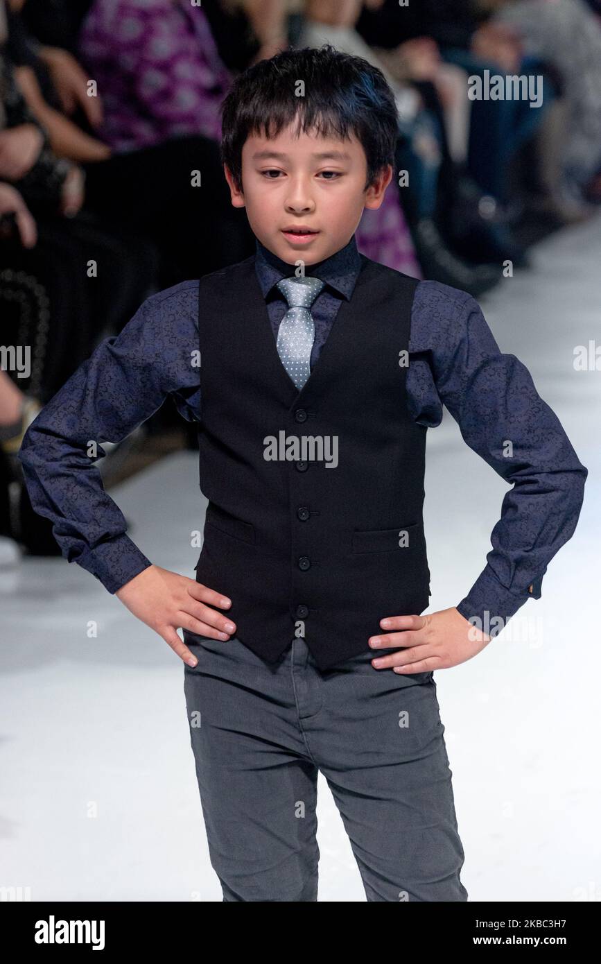 Boy fashion cheap dress 2019