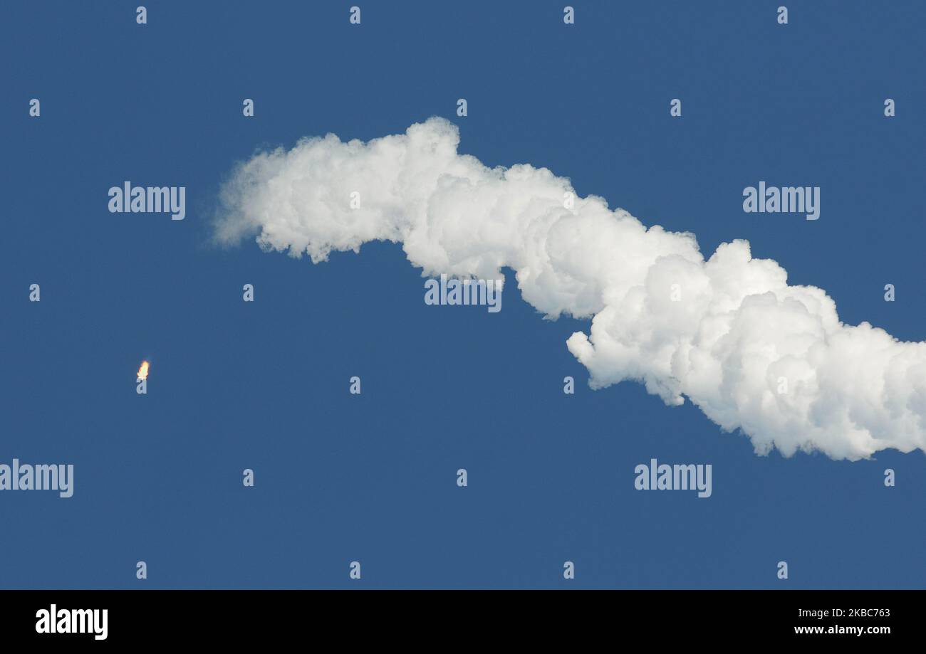 A SpaceX Falcon 9 rocket carrying a Dragon cargo capsule with supplies for the International Space Station launches successfully from pad 40 at Cape Canaveral Air Force Station on December 5, 2019 in Cape Canaveral, Florida. The spacecraft is carrying nearly 6000 pounds of supplies and research materials, including a Budweiser beer experiment. (Photo by Paul Hennessy/NurPhoto) Stock Photo