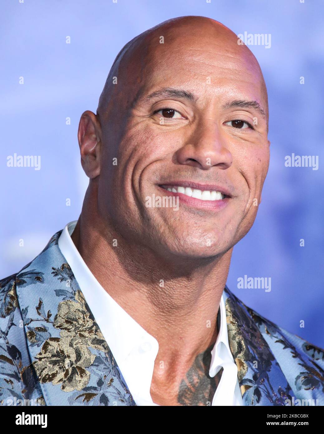 Дуэйн скала джонсон. Дуэйн джонсон. Дуэйн джонсон бровь. Дуэйн скала джонсон мем. Скала джонсон взгляд.