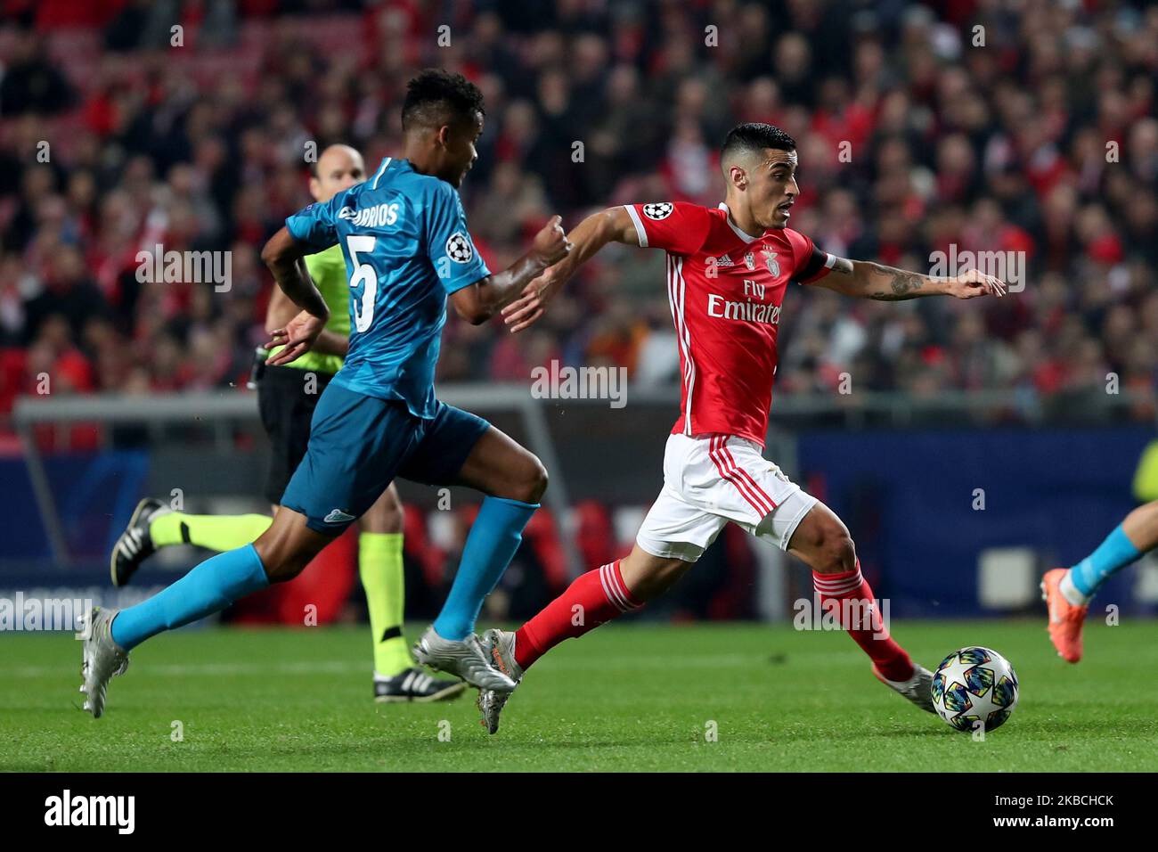 Chiquinho of SL Benfica (R ) vies with Wilmar Barrios of FC Zenit during the UEFA Champions League Group G football match between SL Benfica and FC Zenit at the Luz stadium in Lisbon, Portugal on December 10, 2019. (Photo by Pedro FiÃºza/NurPhoto) Stock Photo