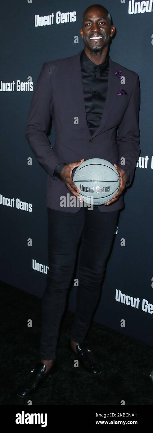 HOLLYWOOD, LOS ANGELES, CALIFORNIA, USA - DECEMBER 11: American basketball player Kevin Garnett arrives at the Los Angeles Premiere Of A24's 'Uncut Gems' held at the ArcLight Cinerama Dome on December 11, 2019 in Hollywood, Los Angeles, California, United States. (Photo by Xavier Collin/Image Press Agency/NurPhoto) Stock Photo