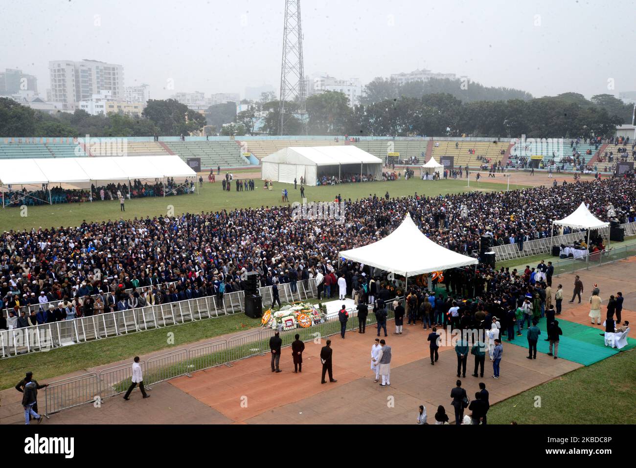 People offer funeral prayers for Sir Fazle Hasan Abed, the founder of the Bangladesh Rural Advancement Committee (BRAC), in Dhaka, Bangladesh, on December 22, 2019. Thousands gathered in Bangladesh's capital on December 22 to attend the funeral of Sir Fazle Hasan Abed, founder of BRAC, one of the world's largest NGOs, to show their final respect. (Photo by Mamunur Rashid/NurPhoto) Stock Photo