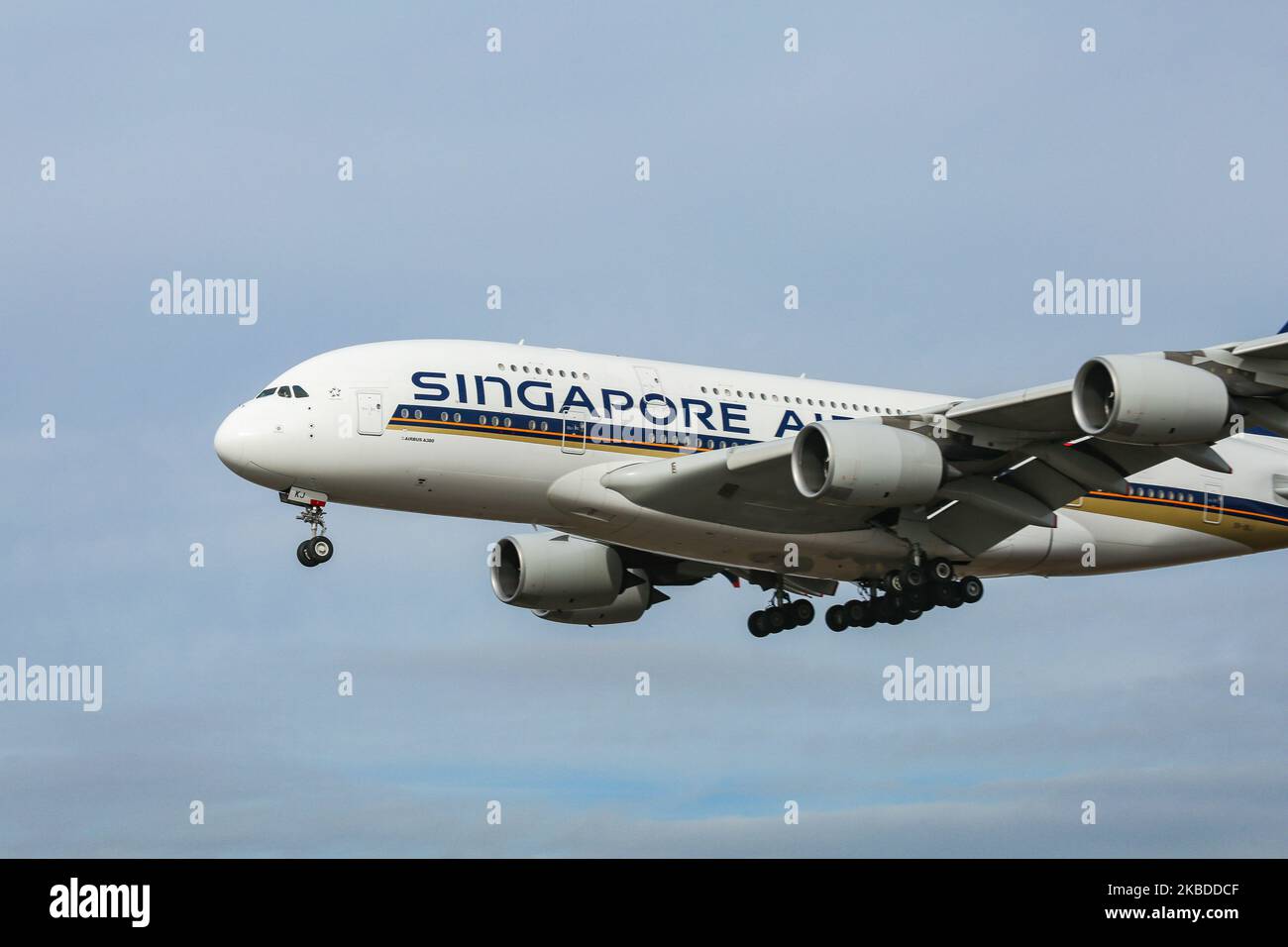 Singapore Airlines Airbus A380, specifically A380-841 aircraft as seen on final approach landing at New York JFK, John F. Kennedy International Airport on 14 November 2019. The wide-body, double-decker long haul airplane has the registration 9V-SKJ and is powered by 4x RR ( Rolls Royce ) jet engines. Singapore SQ, SIA is the flag carrier airline of Singapore, with a base in its hub Changi Airport SIN WSSS, a member of Star Alliance aviation alliance. The airline has been awarded by Skytrax as Best Airline of the World. (Photo by Nicolas Economou/NurPhoto) Stock Photo