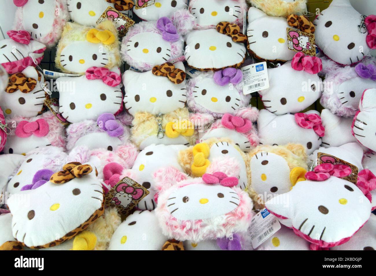 The History Of Hello Kitty Polygon atelieryuwa.ciao.jp