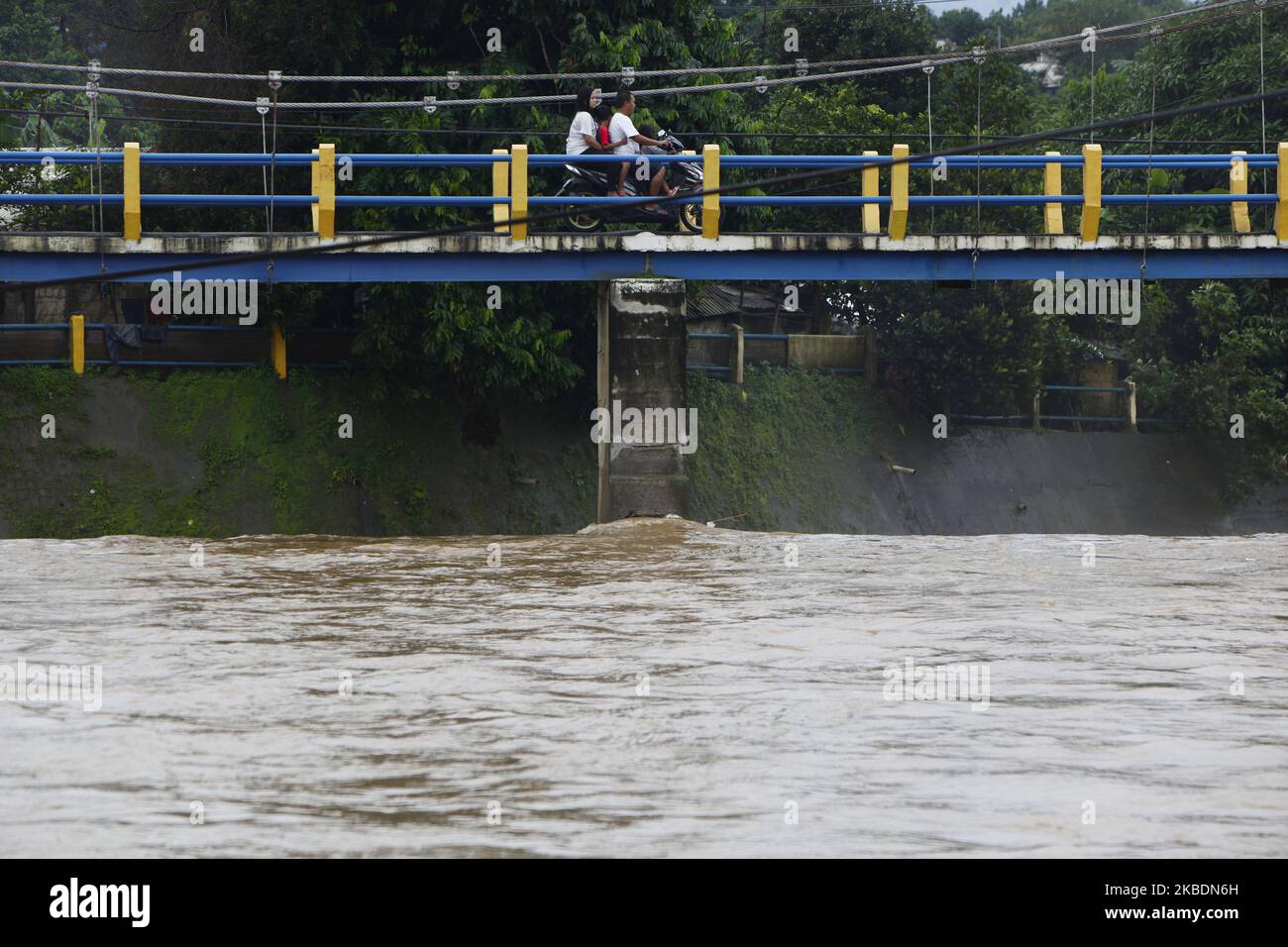 Ciliwung river water level hi-res stock photography and images - Alamy
