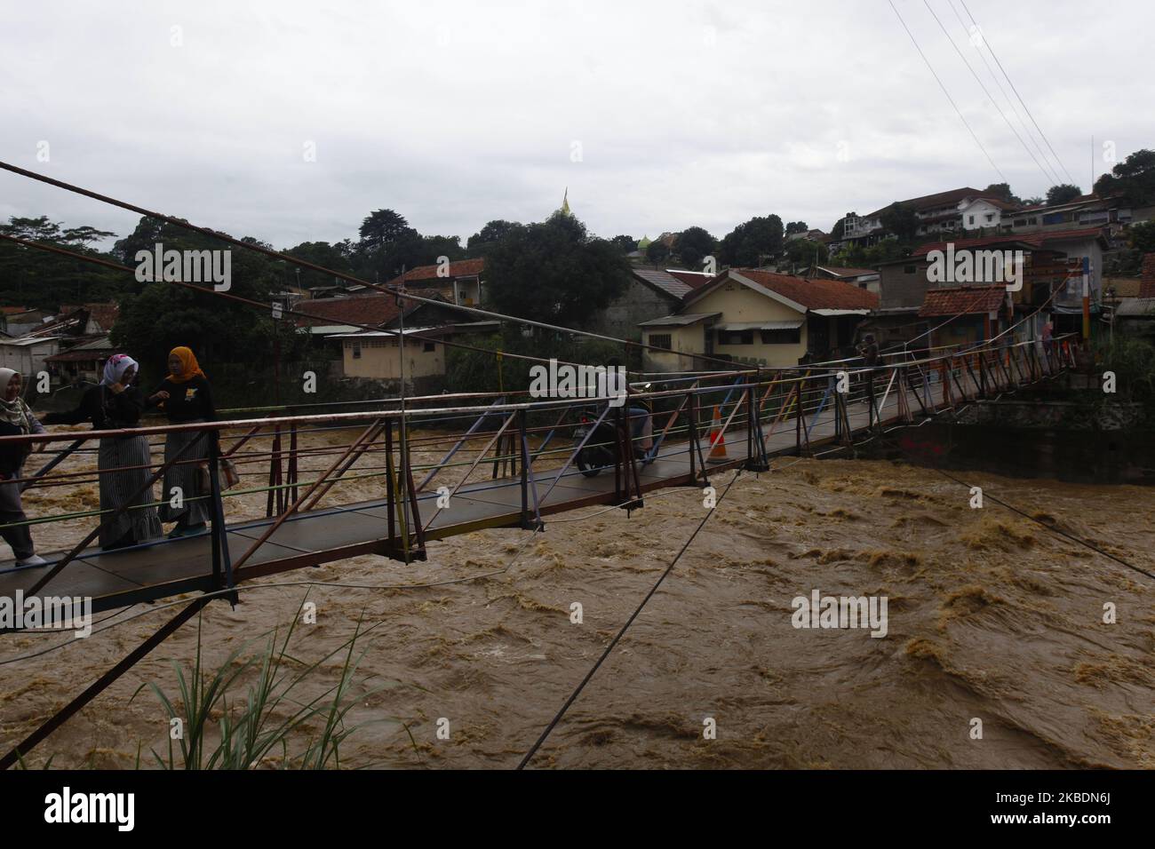 Ciliwung river water level rise hi-res stock photography and images - Alamy