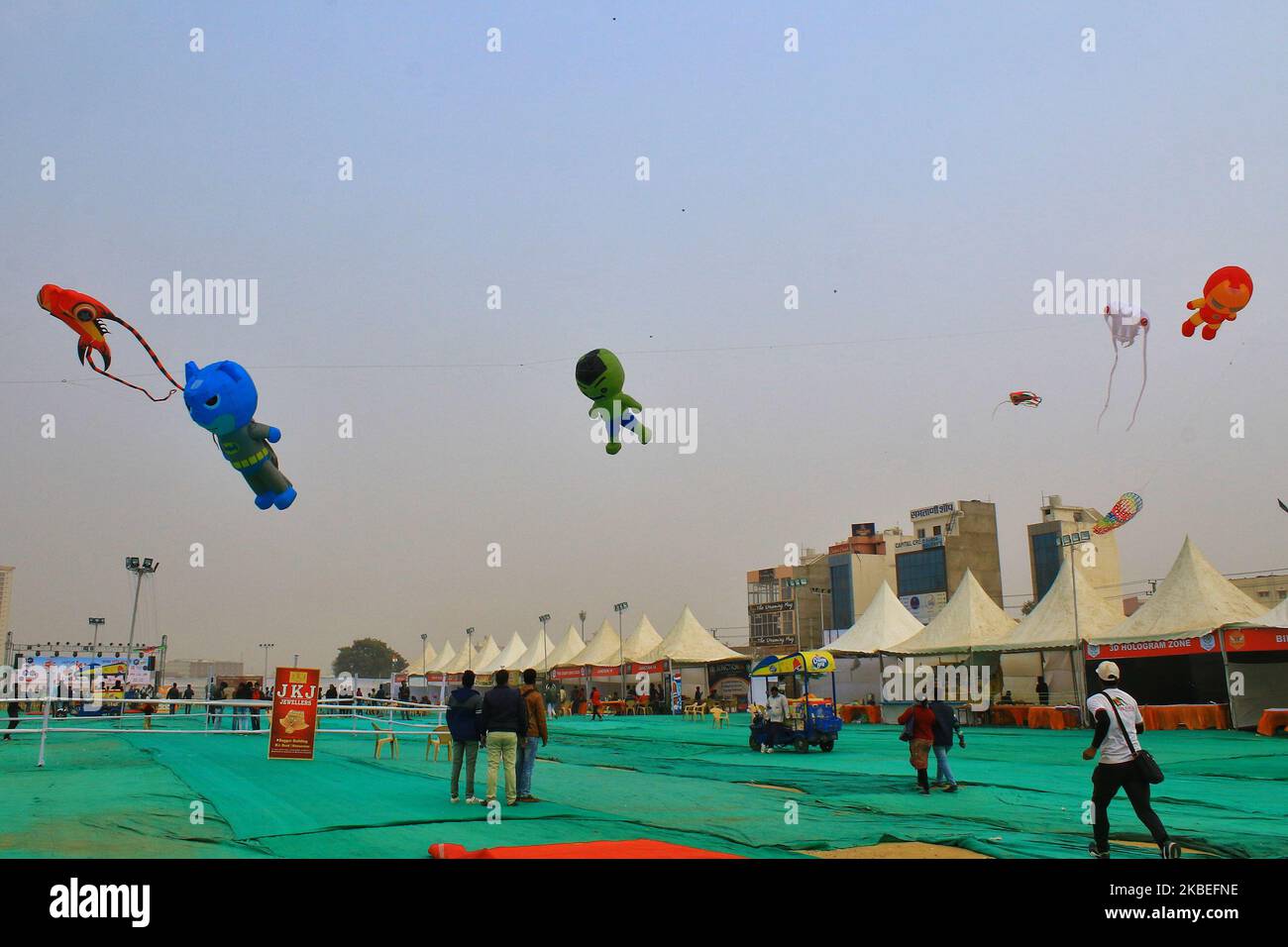 Decorative kites floats hires stock photography and images Alamy