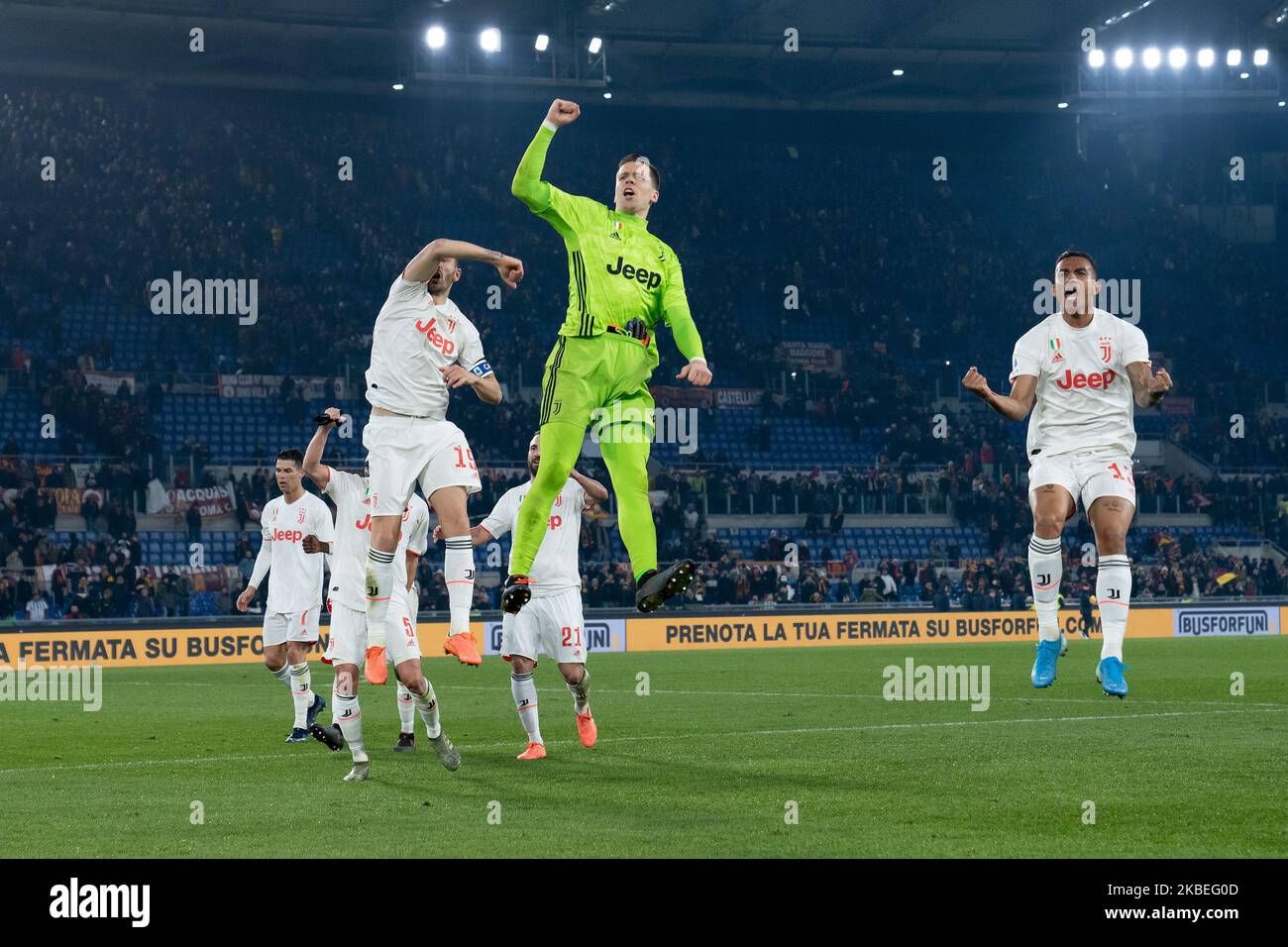 Juventus FC players celebrate the victory of the Italian Serie A 2019/2020 match between AS Roma and Juventus FC at Stadio Olimpico on January 12, 2020 in Rome, Italy. (Photo by Danilo Di Giovanni/NurPhoto) Stock Photo