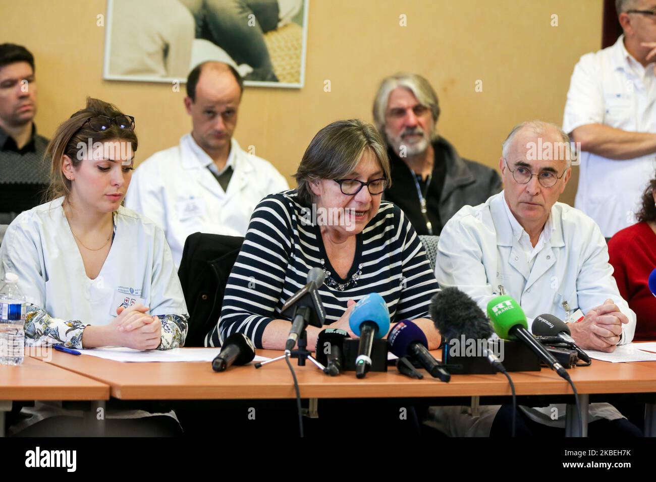 Members of the 'CIH - Collectif Inter Hopitaux' (Inter-hospitals collective) give a press conference after the publication of a collective resignation letter to protest against the emergency plan proposed by the government, at the Pitie-Salpetriere hospital in Paris on January 14, 2020. More than 1,000 hospital doctors, including some 600 heads of medical departments, published on January 14 a letter to 'collectively resign' from their administrative duties if French Health and Solidarity Minister does not start 'negotiations' on the hospital's budget and salaries. (Photo by Michel Stoupak/Nur Stock Photo