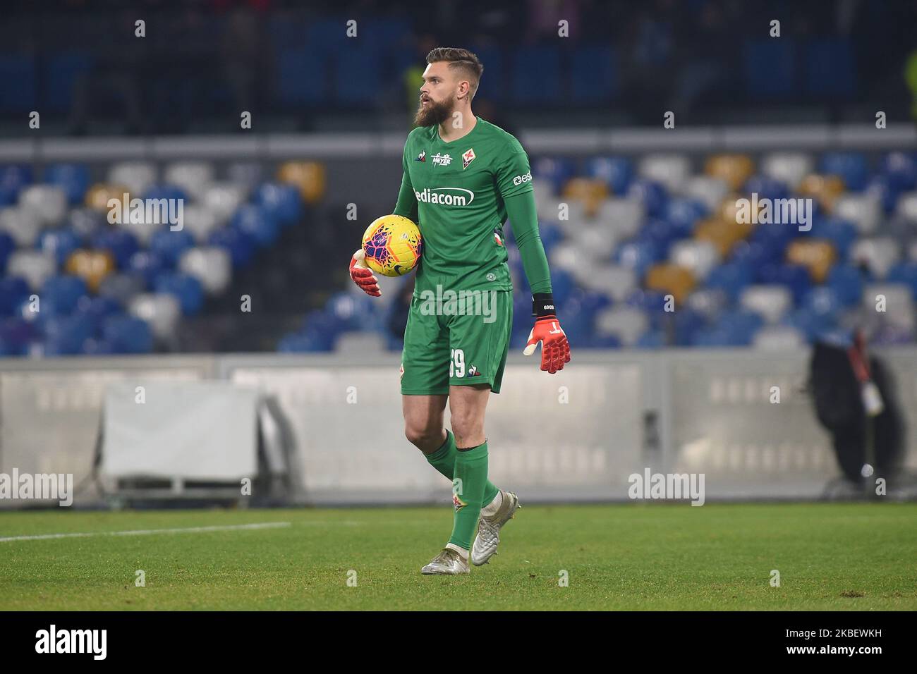 Bartlomiej Dragowski of ACF Fiorentina during the Serie A match between SSC Napoli and ACF Fiorentina at Stadio San Paolo Naples Italy on 18 January 2020. (Photo by Franco Romano/NurPhoto) Stock Photo