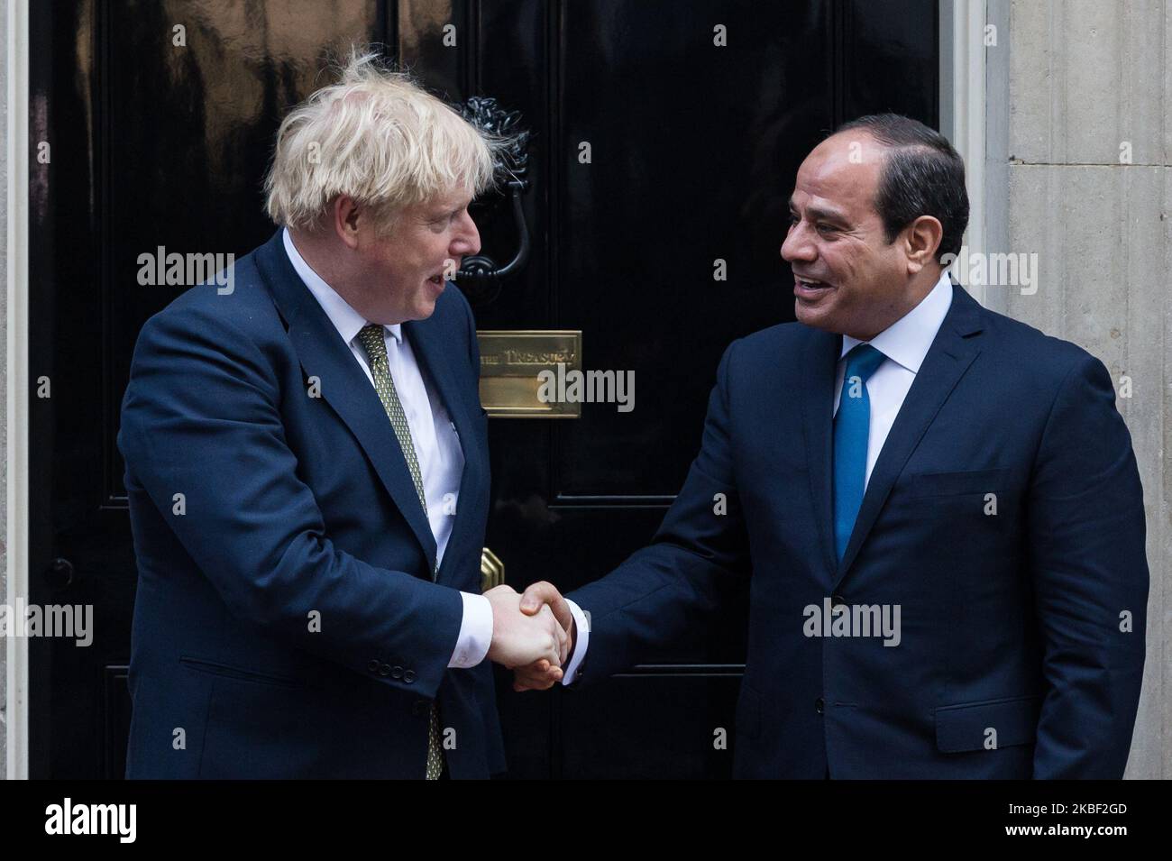 British Prime Minister Boris Johnson (L) President of Egypt