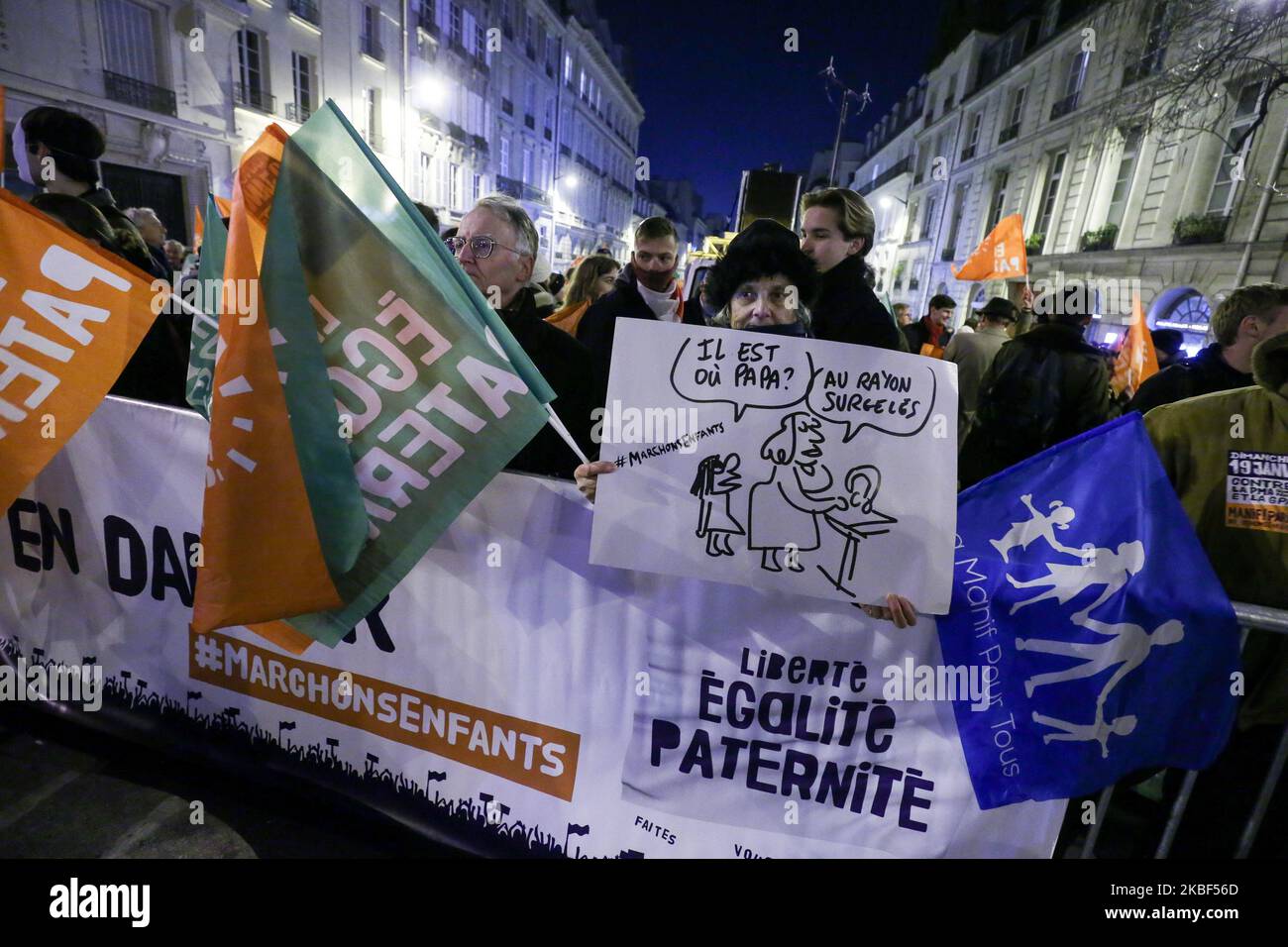 People wave flags during a demonstration against 'medically-assisted procreation without a father' (PMA - Procreation Medicalement Assistee) in front of the Senat in Paris on January 22, 2020, as the debate on the Bioethics Bill began. The Senate began on January 21 the first reading of the bioethics bill, defended as a text of 'progress' by the government, but which emblematic measure, the opening of the medically-assisted procreation to all women, divides the right-wing Senate majority. (Photo by Michel Stoupak/NurPhoto) Stock Photo