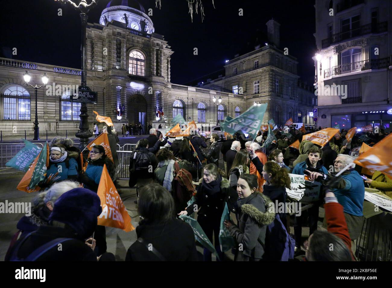 People wave flags during a demonstration against 'medically-assisted procreation without a father' (PMA - Procreation Medicalement Assistee) in front of the Senat in Paris on January 22, 2020, as the debate on the Bioethics Bill began. The Senate began on January 21 the first reading of the bioethics bill, defended as a text of 'progress' by the government, but which emblematic measure, the opening of the medically-assisted procreation to all women, divides the right-wing Senate majority. (Photo by Michel Stoupak/NurPhoto) Stock Photo