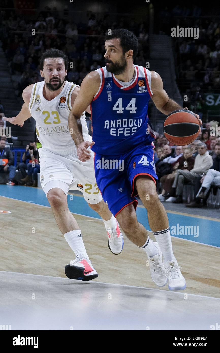 Krunoslav Simon of Anadolu Efes Istanbul during the 2019/2020 Turkish Airlines EuroLeague Regular Season Round 21 match between Real Madrid and Anadolu Efes Istanbul at Wizink Center on January 24, 2020 in Madrid, Spain. (Photo by Oscar Gonzalez/NurPhoto) Stock Photo