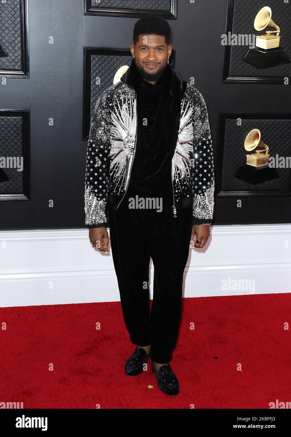 LOS ANGELES, CALIFORNIA, USA - JANUARY 26: Usher arrives at the 62nd Annual GRAMMY Awards held at Staples Center on January 26, 2020 in Los Angeles, California, United States. (Photo by Xavier Collin/Image Press Agency/NurPhoto) Stock Photo