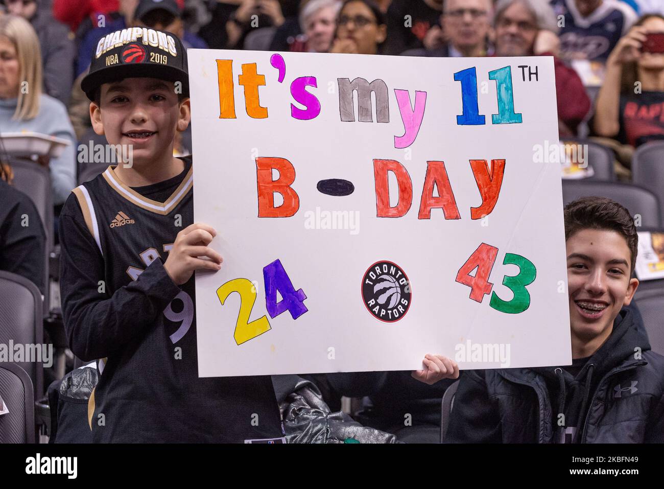 Nba fan hi res stock photography and images Alamy
