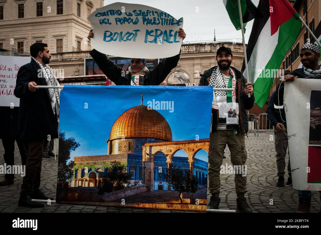 The Palestinian community in Rome participates in a protest in Piazza Barberini a few hundred meters from the American Embassy, against the Middle East peace plan of American President Donald Trump on January 31 , 2020 in Rome, Italy (Photo by Andrea Ronchini/NurPhoto) Stock Photo