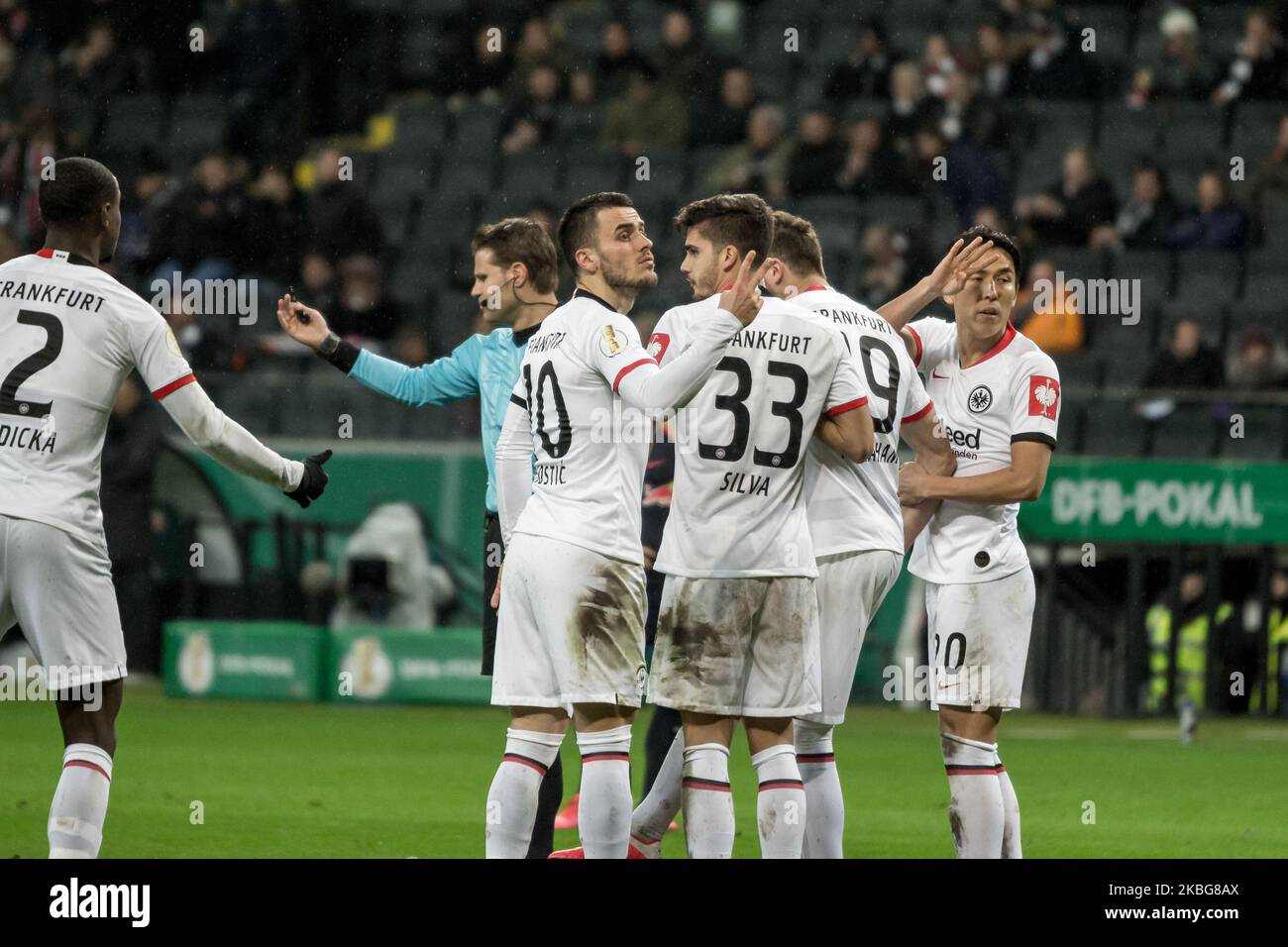 Filip Kosti? and Makoto Hasebe of Eintracht Frankfurt during the DFB Cup third round match between Eintracht Frankfurt and RB Leipzig at the Commerzbank-Arena on February 04, 2020 in Frankfurt am Main, Germany. (Photo by Peter Niedung/NurPhoto) Stock Photo
