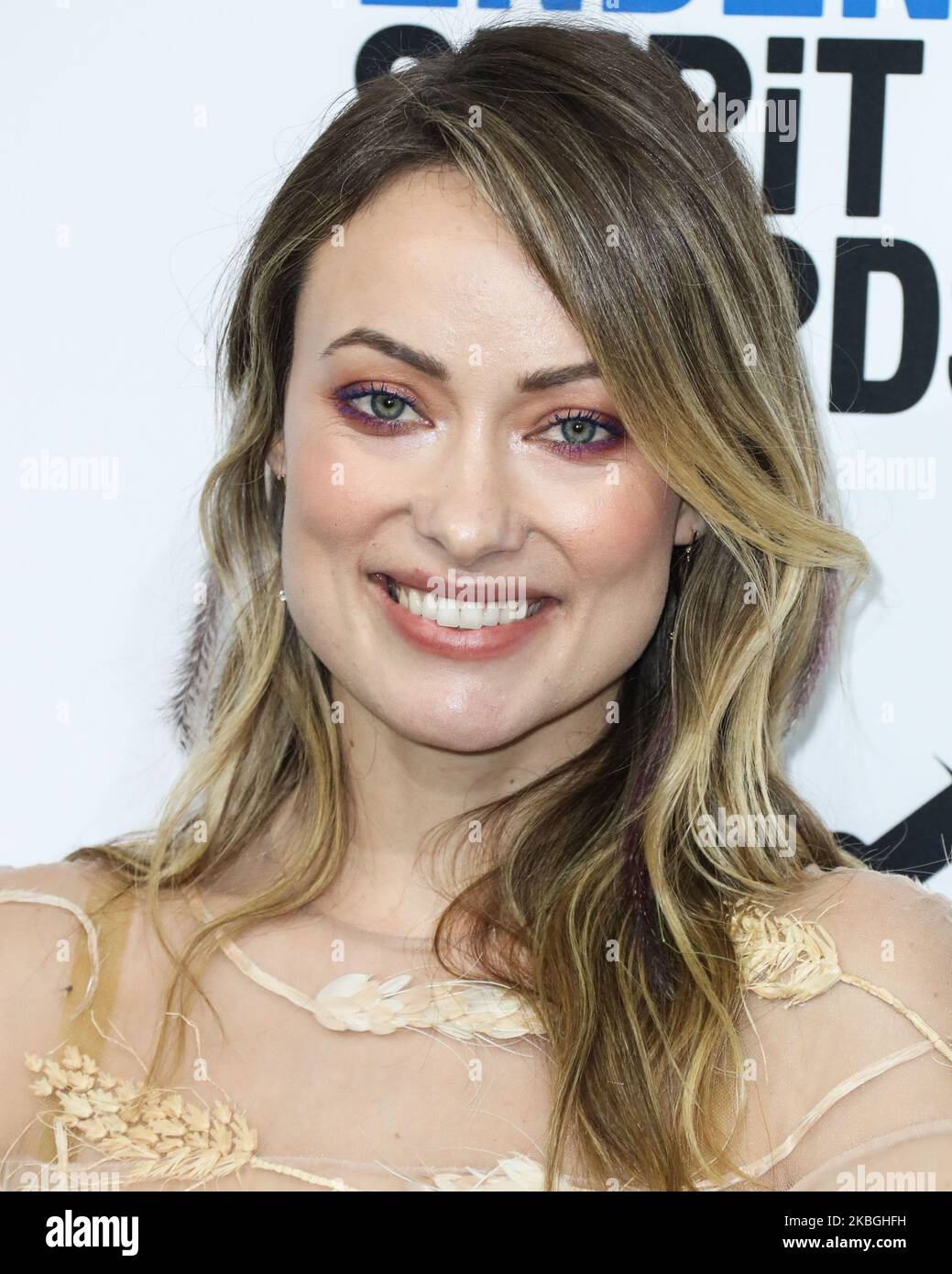 SANTA MONICA, LOS ANGELES, CALIFORNIA, USA - FEBRUARY 08: Actress Olivia Wilde poses in the press room with the Best First Feature award for the film 'Booksmart' at the 2020 Film Independent Spirit Awards held at the Santa Monica Beach on February 8, 2020 in Santa Monica, Los Angeles, California, United States. (Photo by Xavier Collin/Image Press Agency/NurPhoto) Stock Photo