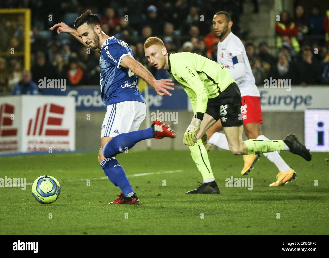 Adrien Thomasson and Lemaitre Nicolas, during the French L1 football match between Strasbourg (RCSA) and Reims (SR), on February 9 , 2020 at the Meinau stadium (Photo by Elyxandro Cegarra/NurPhoto) Stock Photo