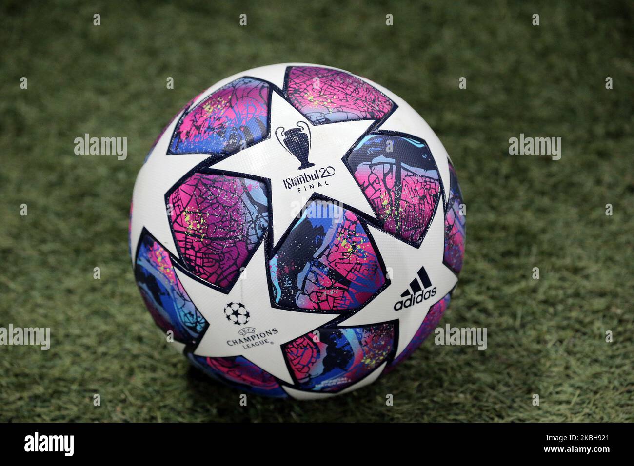 Adidas ball hi-res stock photography and images - Alamy