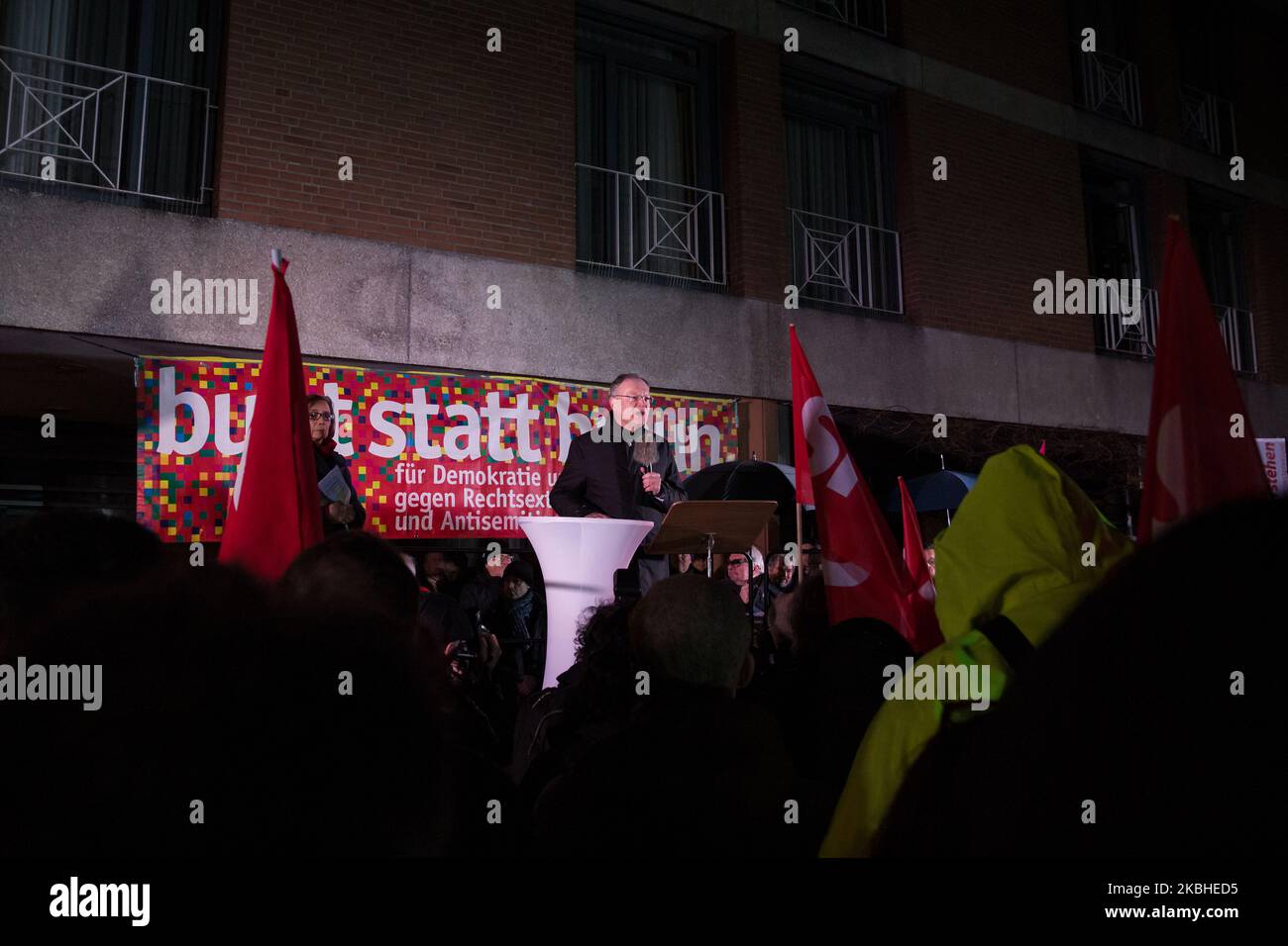 Stephan Weil, Minister President of Lower Saxony speaks at rally under the motto 'Hanover against racism and for diversity'. Around 3,000 people in Hanover set an example against right-wing extremism on 21 February 2020. The local alliance 'Bunt statt Braun', civil society organizations and religious communities had called for 'colourful instead of brown'. Speakers emphatically declared that racism and hate have no place in this society. (Photo by Peter Niedung/NurPhoto) Stock Photo