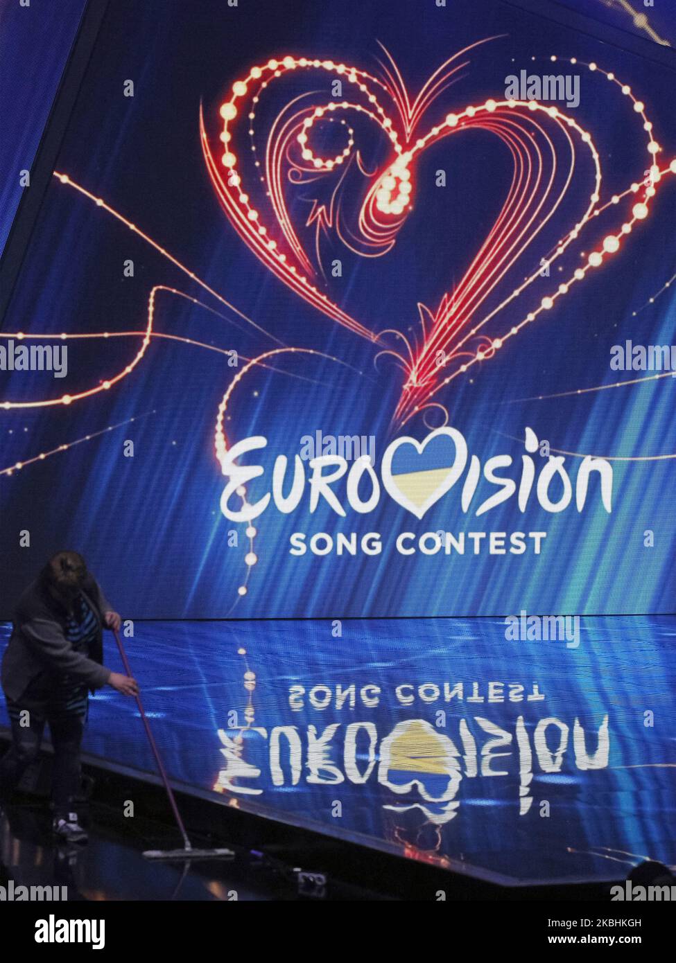 A staff member prepares the stage during the 2020 Eurovision Song Contest (ESC) national selection show, broadcasted by STB and UA:Pershyi TV channels, in Kyiv, Ukraine, on 22 February, 2020. Ukrainian band Go A with song Solovey will represent Ukraine at the Eurovision Song Contest (ESC) that consists of two semi-finals, to be held on 12 and 14 May, and a grand final taking place at the Rotterdam Ahoy in Rotterdam, Netherlands, on 16 May 2020. (Photo by STR/NurPhoto) Stock Photo