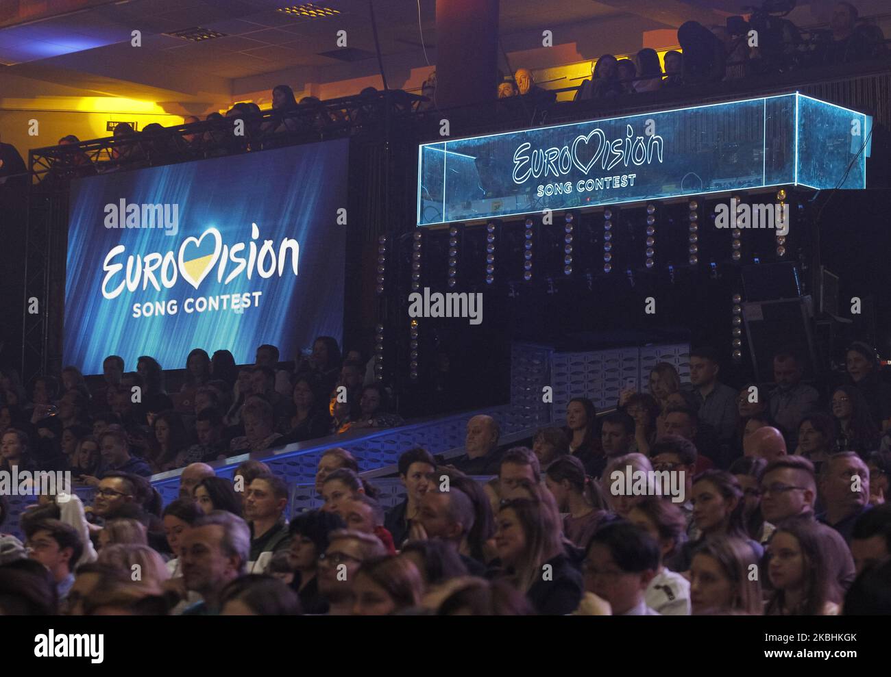 Viewers watch the 2020 Eurovision Song Contest (ESC) national selection show, broadcasted by STB and UA:Pershyi TV channels, in Kyiv, Ukraine, on 22 February, 2020. Ukrainian band Go A with song Solovey will represent Ukraine at the Eurovision Song Contest (ESC) that consists of two semi-finals, to be held on 12 and 14 May, and a grand final taking place at the Rotterdam Ahoy in Rotterdam, Netherlands, on 16 May 2020. (Photo by STR/NurPhoto) Stock Photo