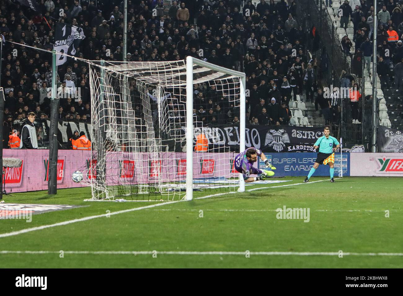 Chuba Amechi Akpom #47 striker of PAOK FC striking his second goal, a penalty goal in the match during PAOK Thessaloniki v OFI Crete FC with final score 4-0 for Super League 1 Greece at Toumba Stadium home of PAOK in Thessaloniki. Akpom scored the first and second (penalty) of PAOK. Chuba Akpom is an English professional footballer striker player with previous career in Arsenal and as a loan to Brentford, Coventry City, Nottingham Forest, Hull City, Brighton, Hove Albion and Sint-Truiden. He had also participations in the young national teams of England U16, U17, U18, U19, U20, U21. February 9 Stock Photo
