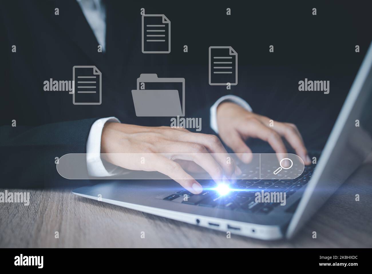 Online documentation database and process automation to efficiently manage files, knowledge and documentation in enterprise with ERP.    Document Mana Stock Photo