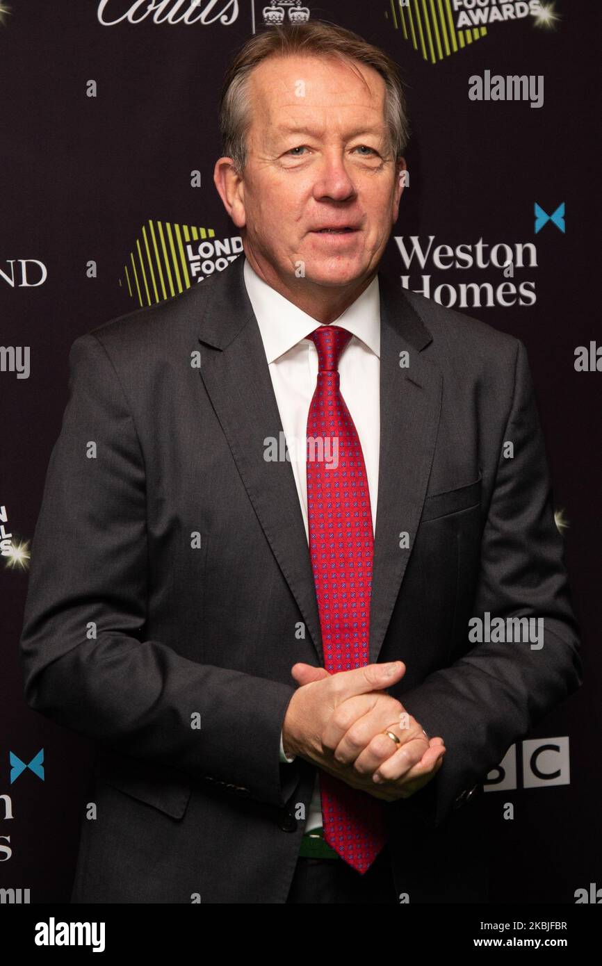 Alan curbishley attends london football awards hires stock photography