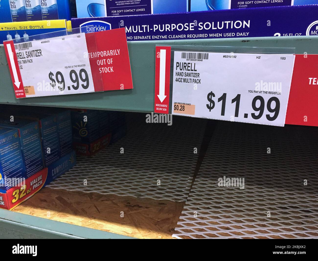 Empty shelves are seen at a BJ's Wholesale Club store on March 12, 2020 in Orlando, Florida as people stock up on hand sanitizer and other personal hygiene products due to the Covid-19 (coronavirus) outbreak. (Photo by Paul Hennessy/NurPhoto) Stock Photo