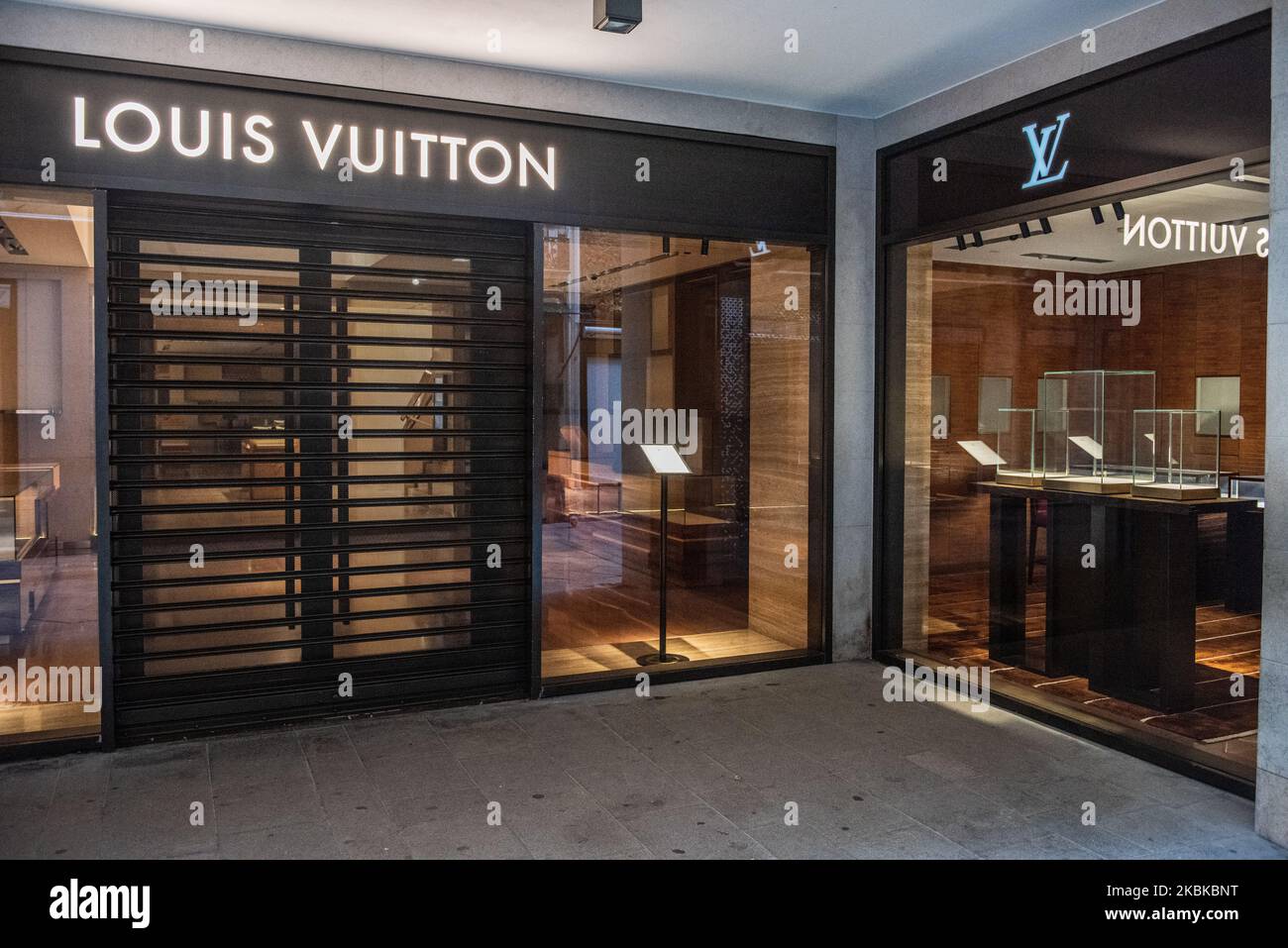 The Louis Vuitton store in Venice, Italy Stock Photo - Alamy