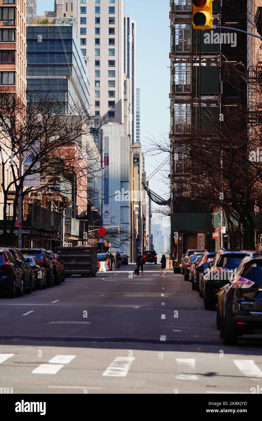 New york city scene amid covid 19 hi-res stock photography and images ...
