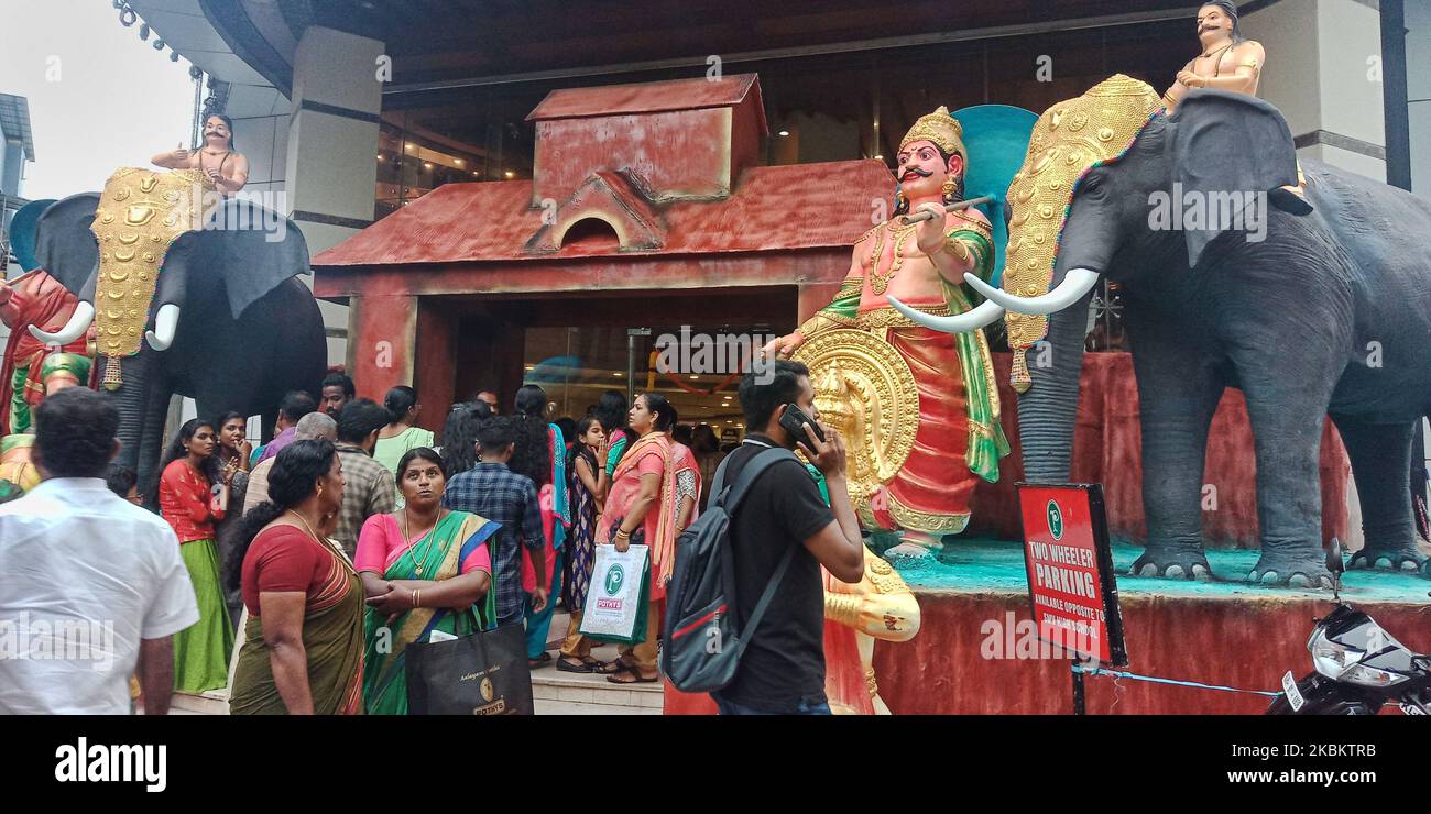 Mening sobiq menga qaytib keldi porno video tomosha qilish Transseksual tashrif