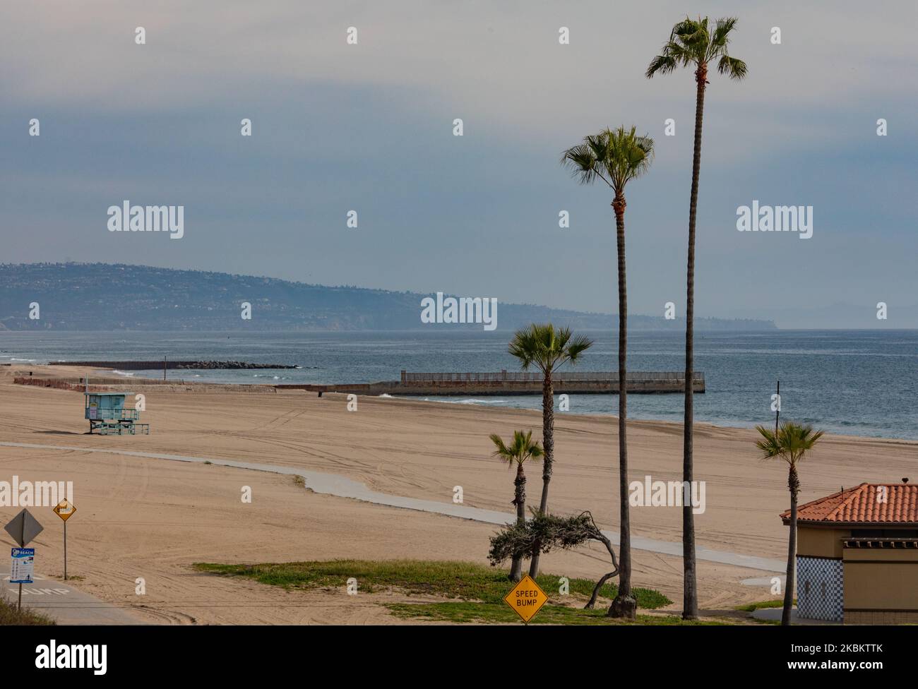 The beaches of Los Angeles were made off limits in order to combat the Covid 19 virus. The once crowed beaches of Playa Del Rey California are now empty until the ban is lifted by government officials, in Playa Del Rey, CA, USA, 2020. (Photo by John Fredricks/NurPhoto) Stock Photo