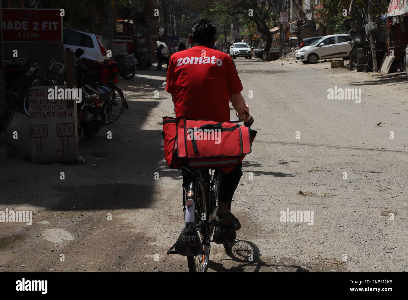Zomato cycle top