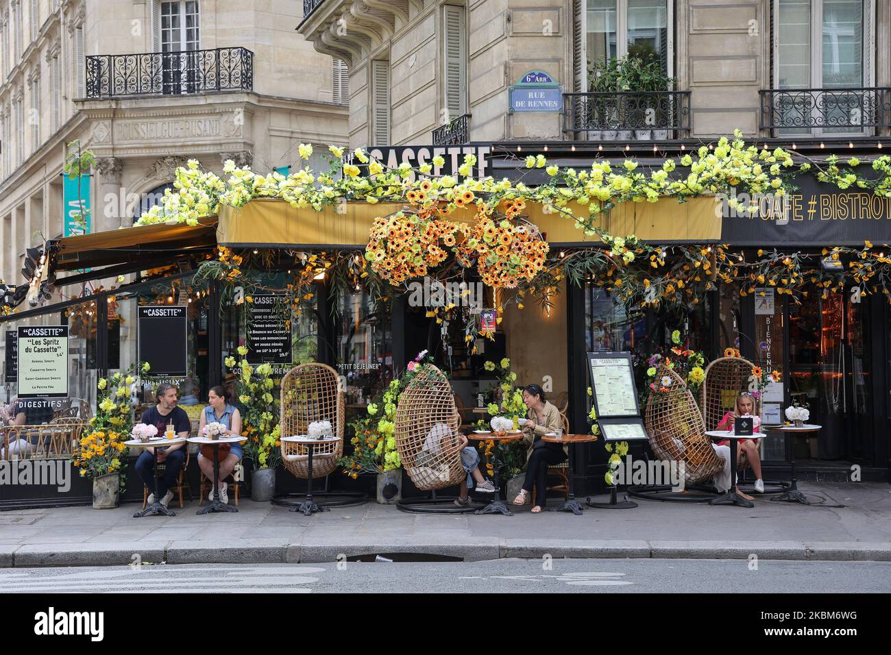 Cafe Cassette in Rue de Rennes, Montparnasse, Paris, France Stock Photo -  Alamy