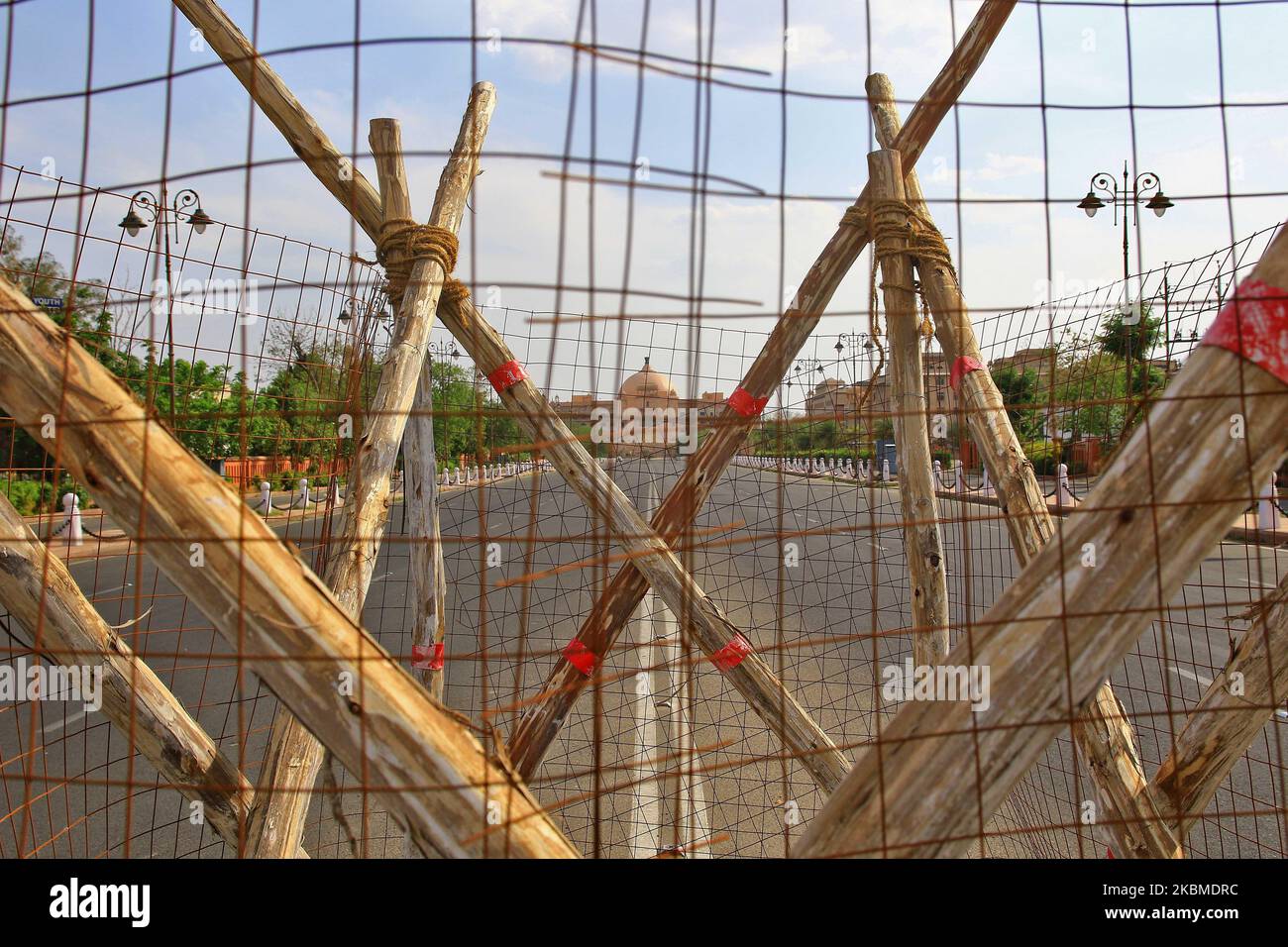 View of deserted janpath road hi-res stock photography and images - Alamy