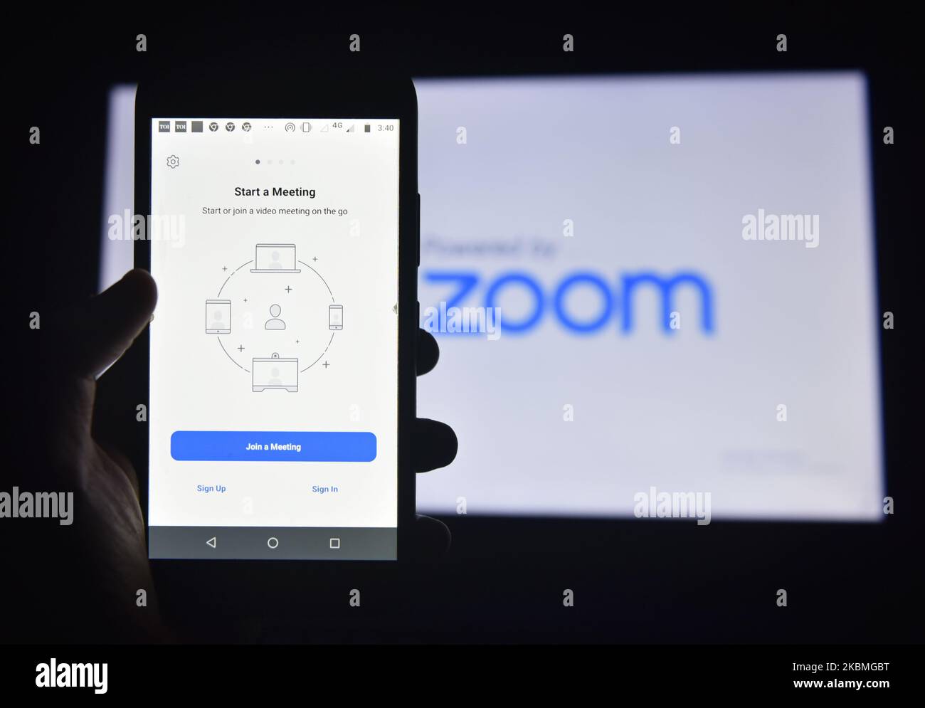 Videoconferencing software zoom hires stock photography and images Alamy