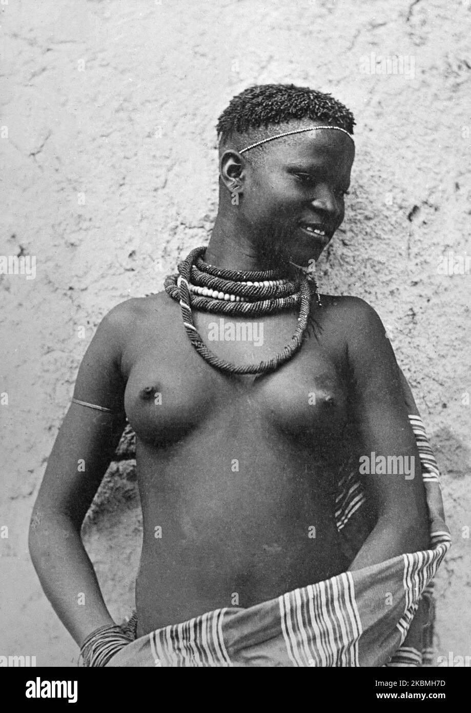 Alate 19th century black and white photograph of a young Zulu woman in South Africa. Stock Photo