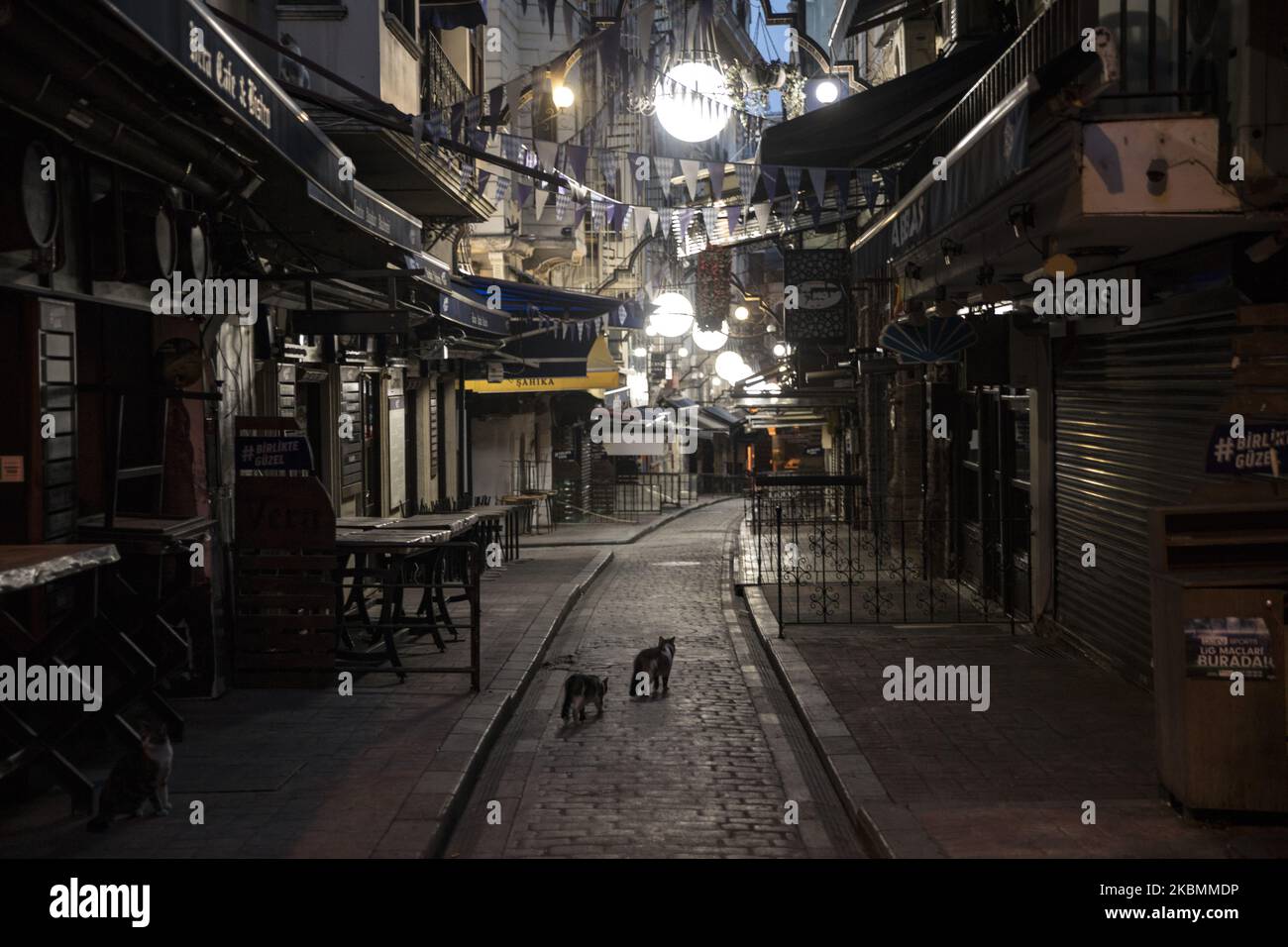 General view of deserted streets of taksim hi-res stock photography and ...