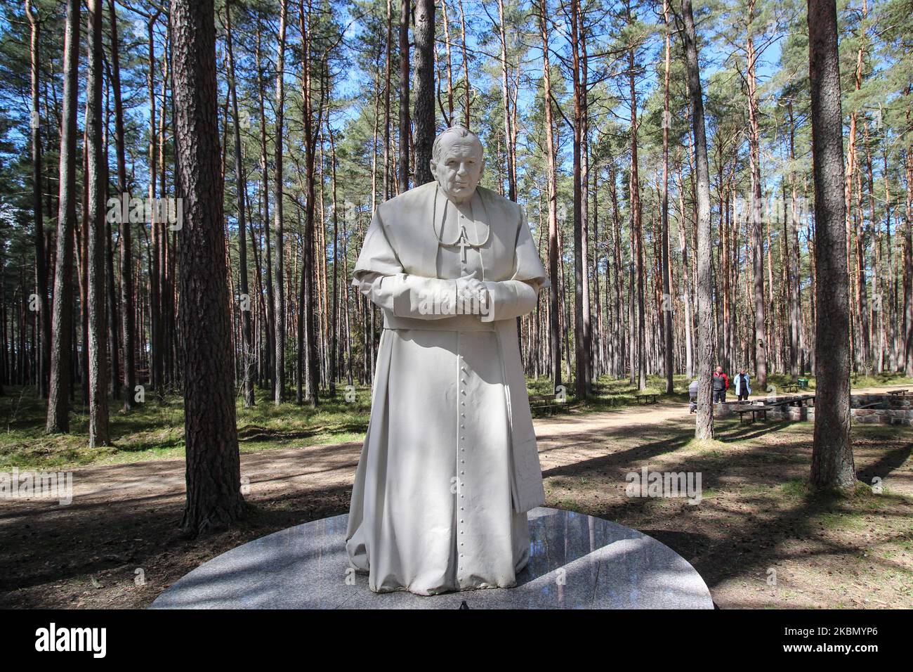 Pope John Paul II (Jan Pawel II, Karol Wojtyla) statue at the Massacres in Piasnica memorial place is seen in Piasnica, northern Poland, on 26 April 2020 The massacres in Piasnica were mass executions carried out by Germans, during World War II, between the fall of 1939 and spring of 1940. The exact number of people murdered estimates range between 12,000 and 14,000 victims. Most of them were Polish intellectuals from Pomerania, but Poles, Jews, Czechs and German inmates from mental hospitals were also murdered. (Photo by Michal Fludra/NurPhoto) Stock Photo