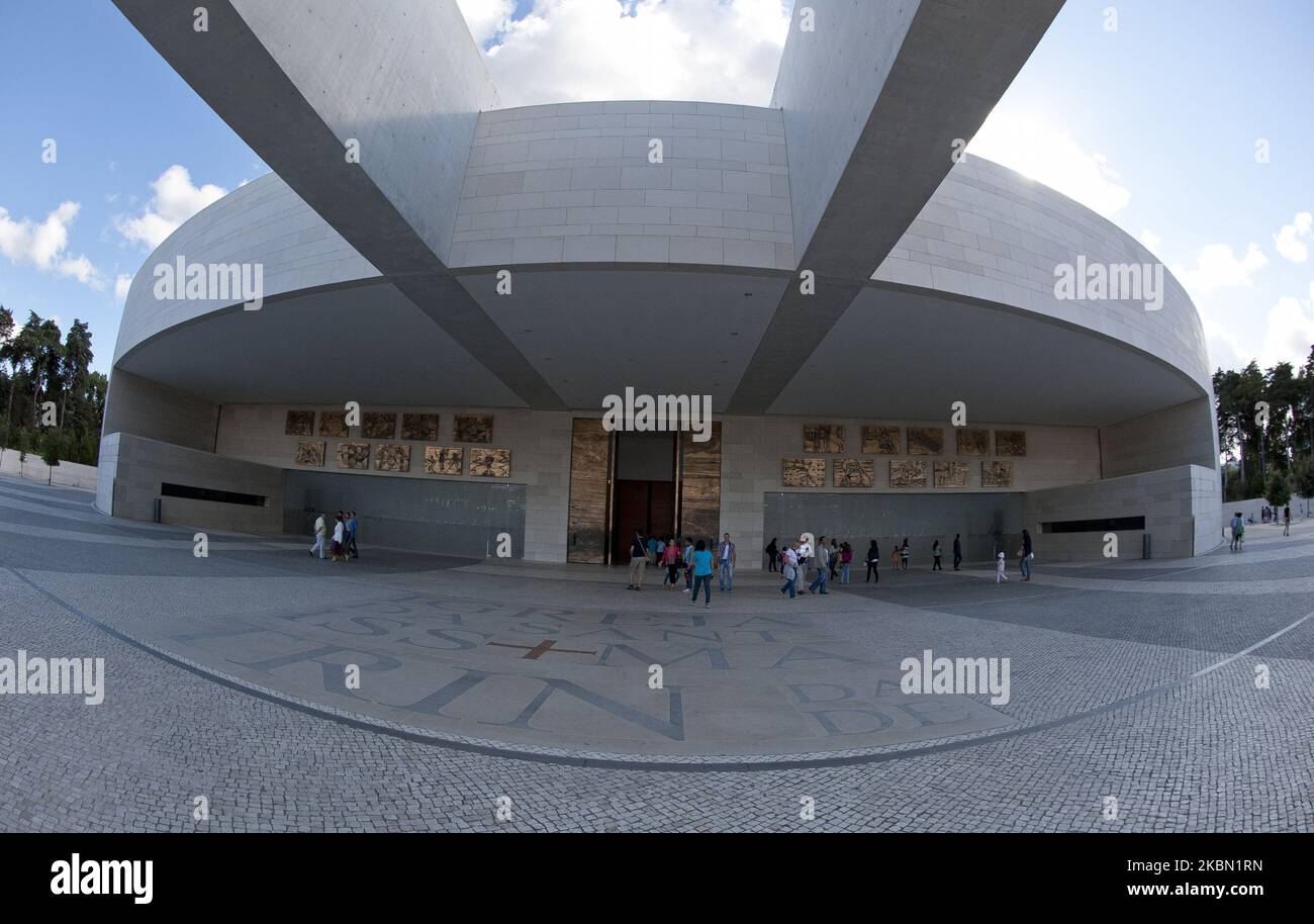 Fatima Building The Shrine of Our Lady of the Rosary of Fatima is one of the most ...