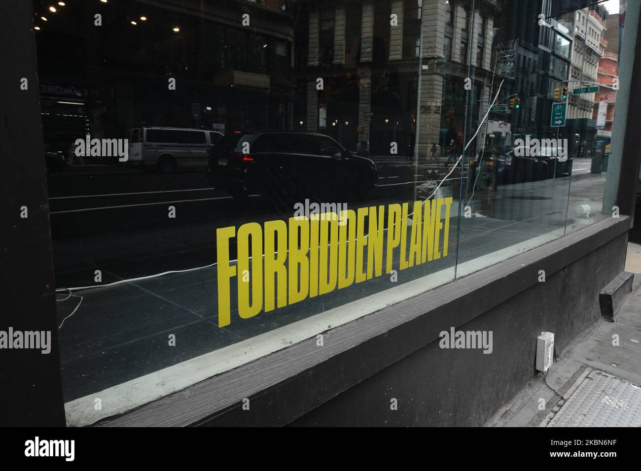 Forbidden Planet, 832 Broadway, New York, NY. exterior storefront of a  comic books, and toy store in Manhattan Stock Photo - Alamy