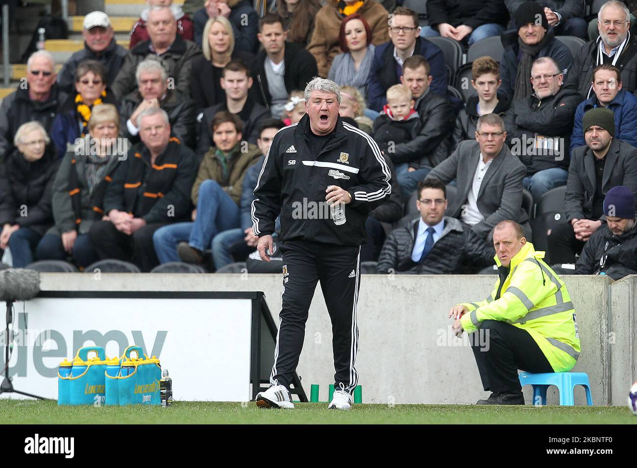Hull City manager Steve Bruce during the Premier League match between Hull City and Manchester City at the KC Stadium, Kingston upon Hull on Saturday 15th March 2014 (Photo by Mark Fletcher/MI News/NurPhoto) Stock Photo