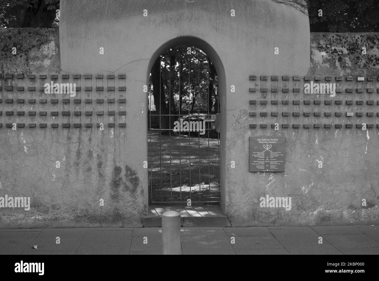 (photo Converted To Black And White) The Frankfurt Jewish Historical ...