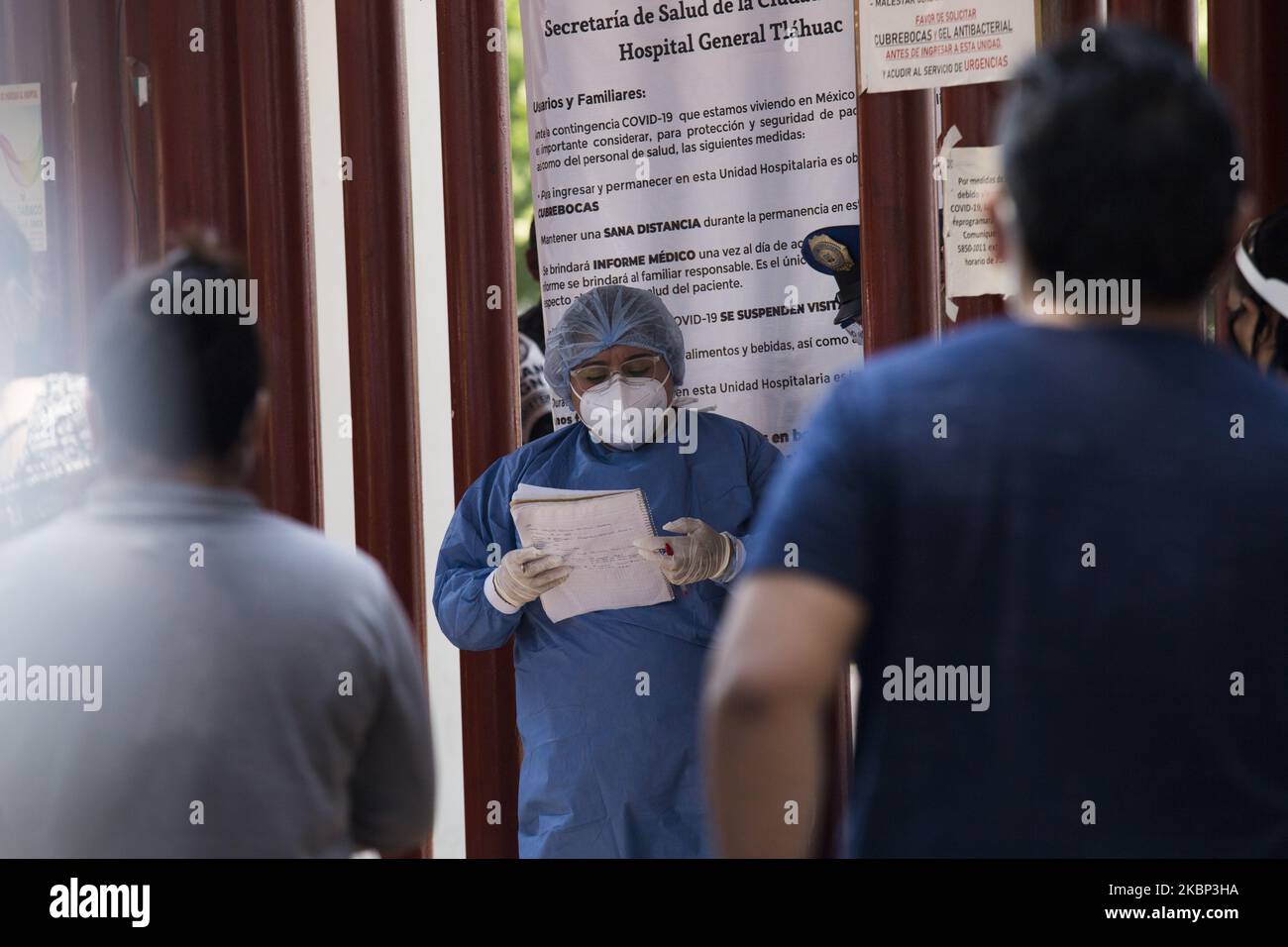 Relatives of people affected by Covid-19, await for reports on the health status of their relatives in the vicinity of the Dr. Matilde Petra Montoya Lafragua General Hospital in Tlahuac, Mexico City, on May 20, 2020. (Photo by Cristian Leyva/NurPhoto) Stock Photo