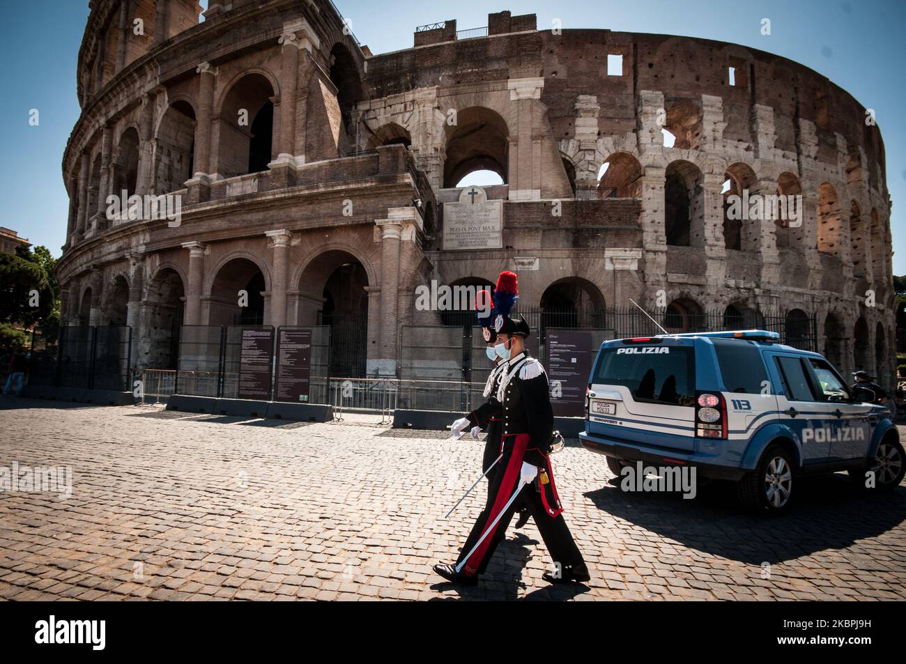 Carabinieri in uniform of ceremonial representation in Rome, Italy, on 1st June, 2020 during the reopening to the public of one of Italy's most visited monument, after more of two months of lockdown for the coronavirus pandemics. The Colosseum, Palatine, Roman Forum and Domus Aurea reopens to the public on 1 June with some access restrictions for visitors. (Photo by Andrea Ronchini/NurPhoto) Stock Photo