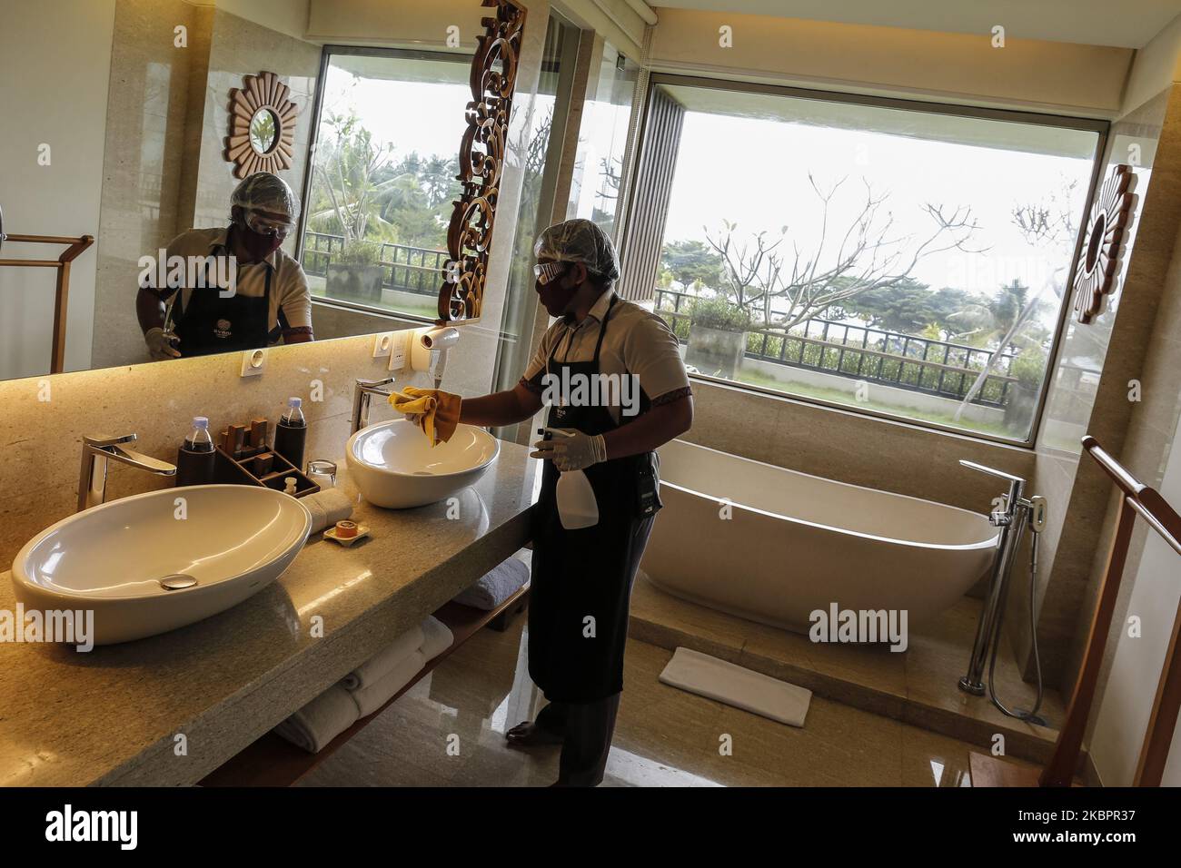 Room cleaning protocol hires stock photography and images Alamy